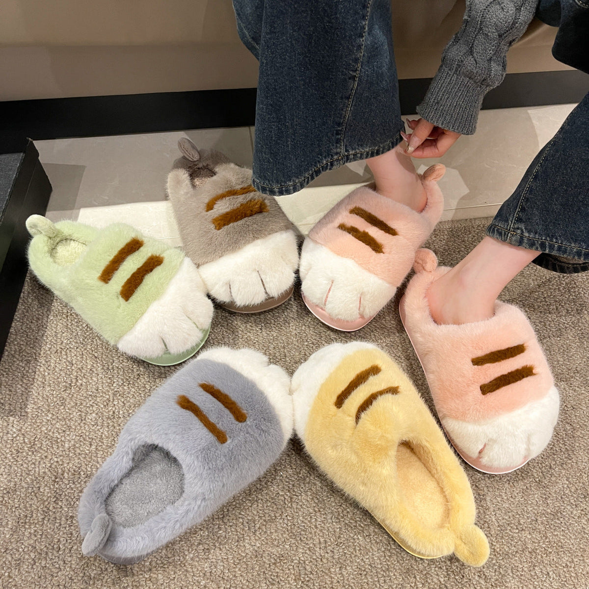 Instinctive™ Cat Paw Slippers